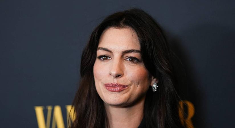 Anne Hathaway szerint ő csókol a legjobban – de nem az, akire gondolnánk