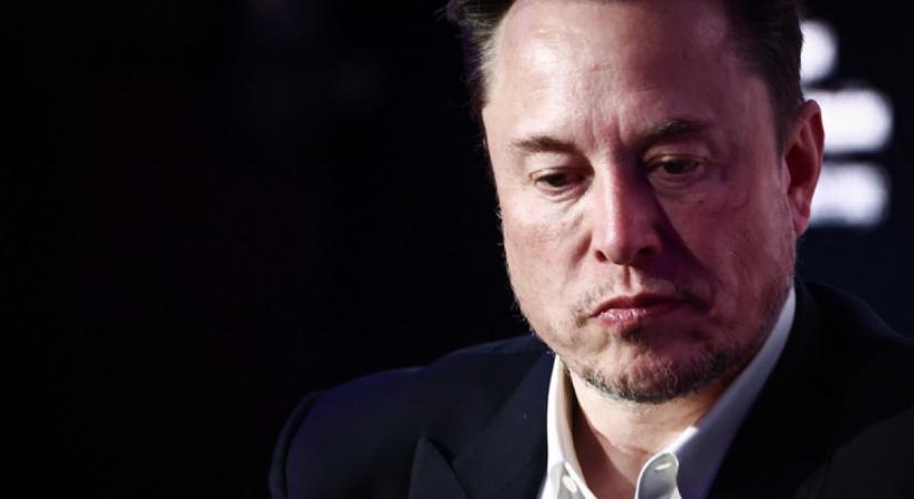 Megmutatjuk, hogy ”Elon Musk” miről csevegett egy magyar hölggyel az interneten