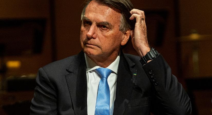 Kínos okból nem utazhat el Trump beiktatására Bolsonaro