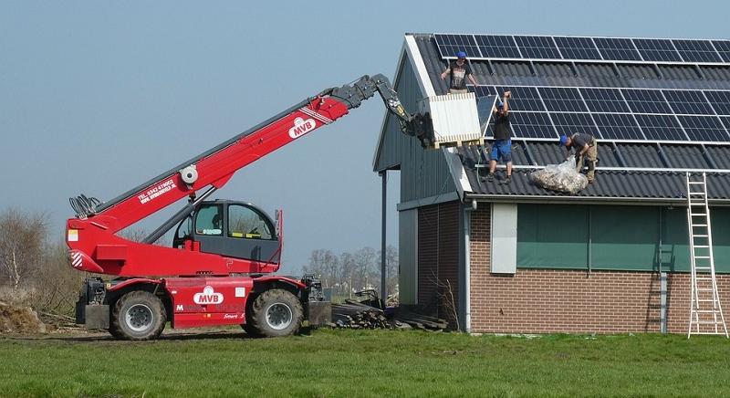 Napenergia Plusz Program: 21 ezer pályázó kap átlagosan 4,1 millió forintot