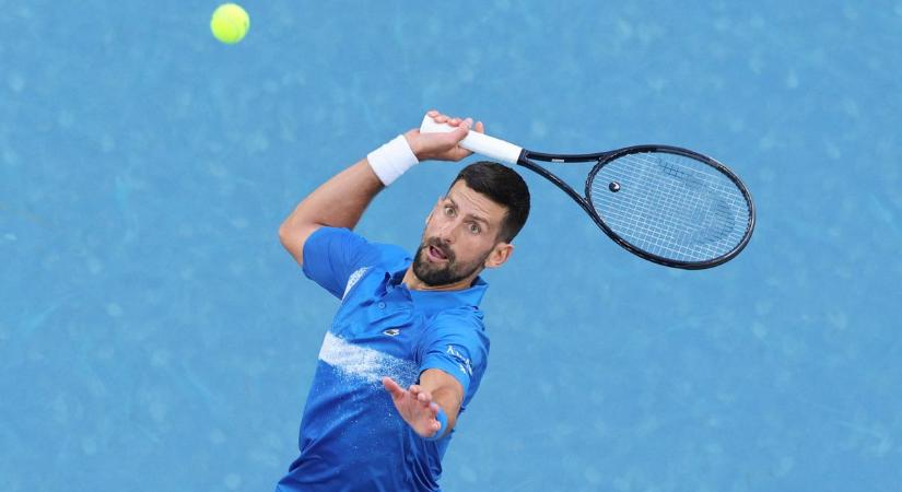 Novak Djokovics változtatott és morgott az Australian Openen