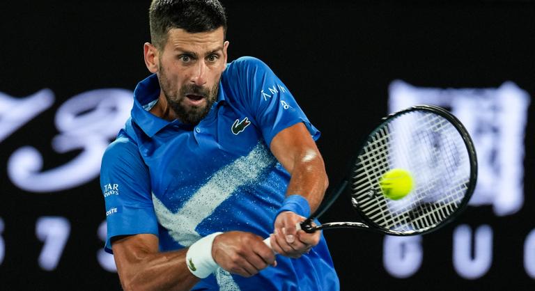 Djokovics mérföldkő közelébe, Babos Tímea nyolcaddöntőbe jutott az Australian Openen