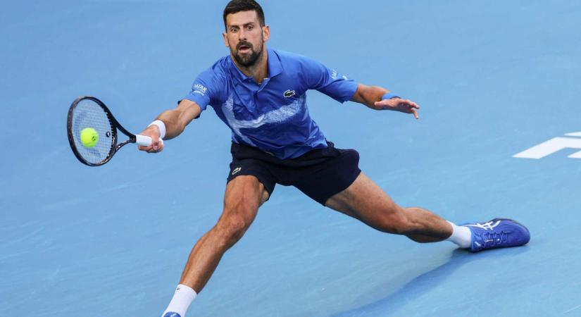 A nézőkkel vitatkozó Djokovic simán továbbjutott az AO-n