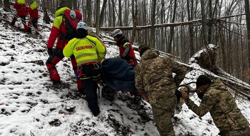 Szakadékba zuhant egy epilepsziás férfi az ukrán-román határon