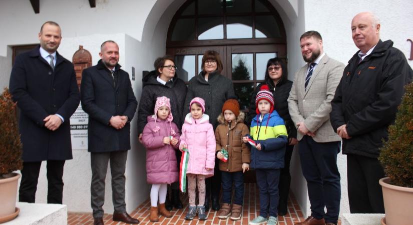 Hatszázmillió forintból korszerűsítették a faluházat, s új óvoda épült a zalai településen