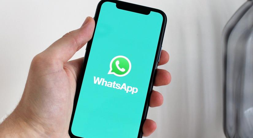 Már szelfikből is készíthet matricát a WhatsAppban