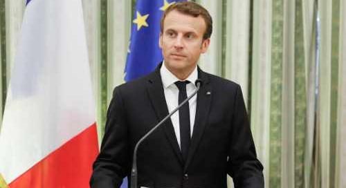 Macron felett gyülekeznek a sötét fellegek