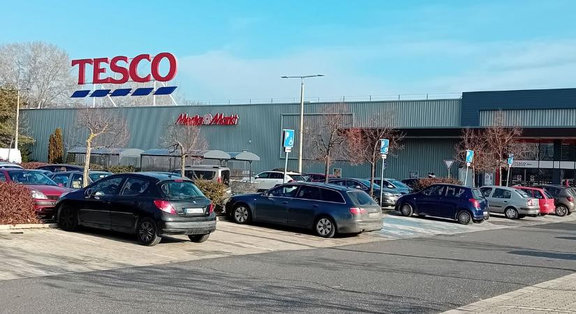 Megtudtuk, hogy fizetősek lesznek-e a Tesco mosdói