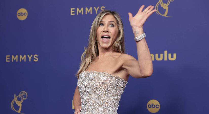 Jennifer Aniston ennek az italnak köszönheti lenyűgöző alakját