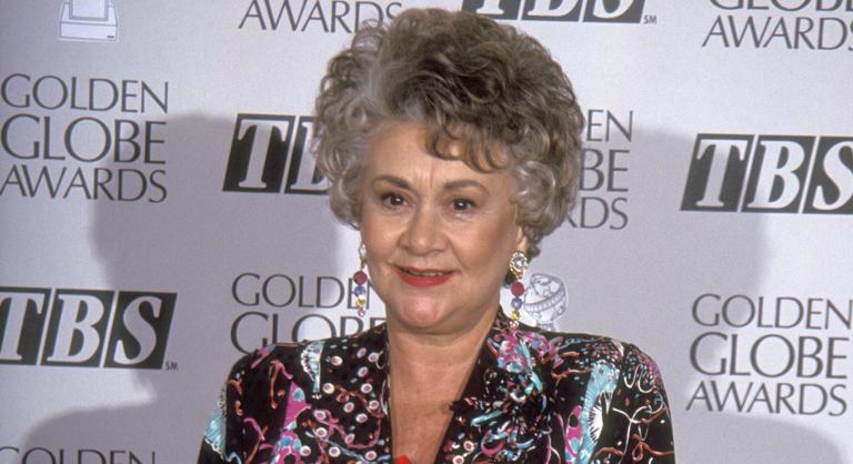 Meghalt Joan Plowright