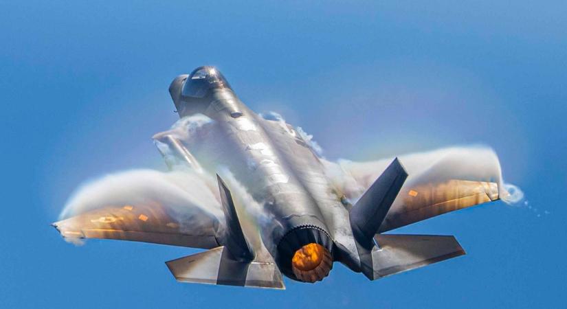 Dánia F-35-ös vadászgépekkel védené meg Grönlandot