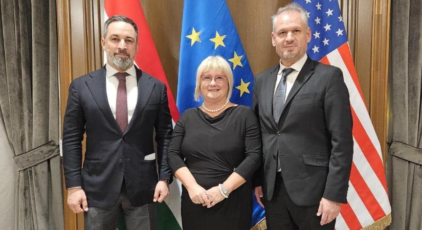 Fidesz MEP to Attend Trump's Inauguration