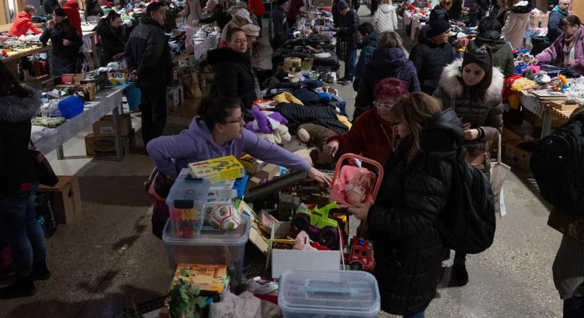 Négyszáz forint volt egy forint a Mars téri piacon - galériával, videóval