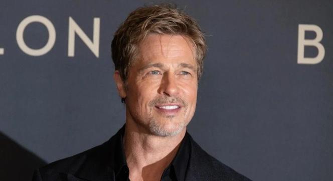 Brad Pitt beszólt az őt lemásoló csalónak és figyelmeztetett bennünket!