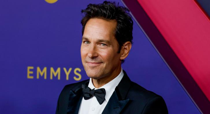 Paul Rudd az ausztrál tengerparton villantotta meg izmos felsőtestét