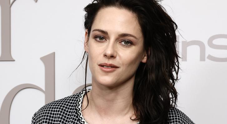 Kristen Stewart hosszú idő után újra szőke fürtökkel mutatkozott