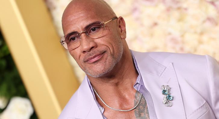 Dwayne Johnson megint áldozatául esett kislányai sminkkészletének, durva átalakulásán nevet a net népe