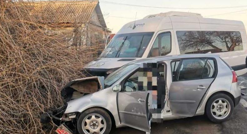 Kezdő sofőr okozott balesetet: nyolcan megsérültek