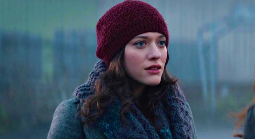 Kat Dennings állítja, 12 évesen azt mondta neki egy szereposztó rendező, hogy kövér és nem elég szép, de ez nem törte meg