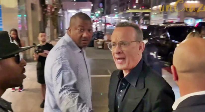 Durván üvöltözött Tom Hanks egy rajongójával az utcán (Videó!)