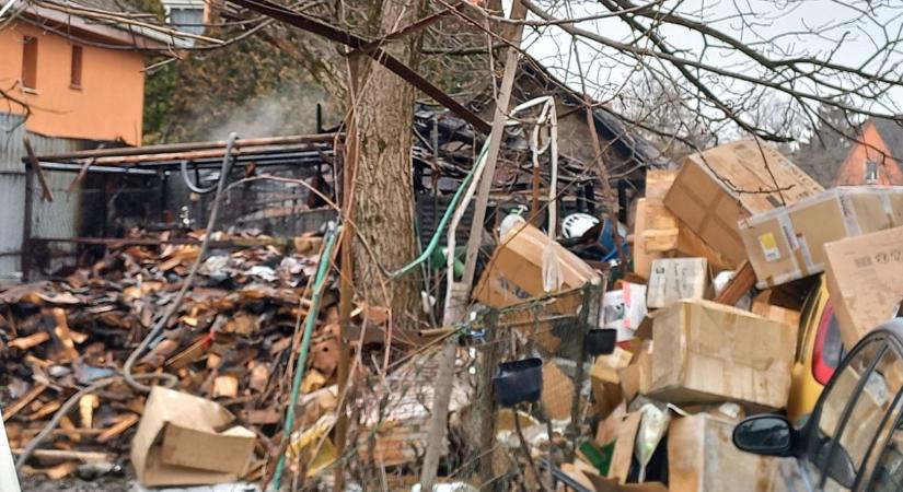 Ismert gyűjtögető halt meg Tiszavasváriban: elképesztő állapotok voltak az udvaron (fotókkal, videóval)