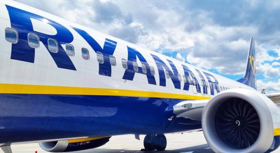 Bombafenyegetés kapott egy Budapesten landorló Ryanair gép