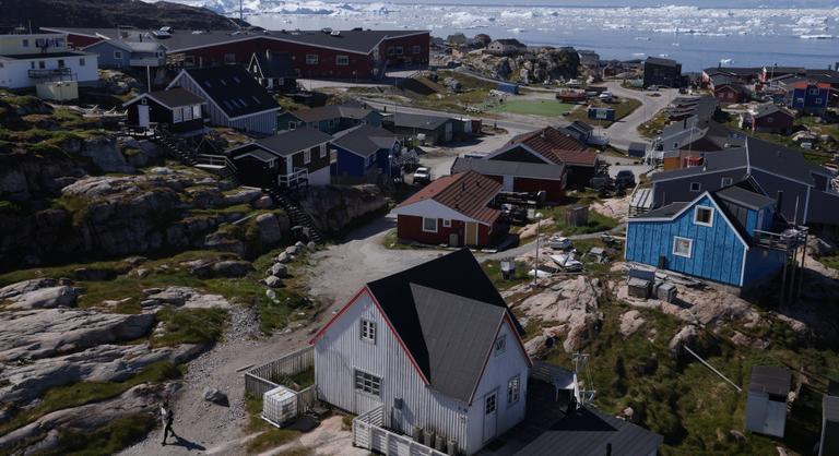 Egymást marják a nagyhatalmak az örök jég szigetéért