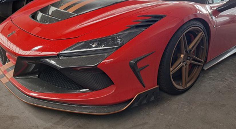 Nagyon ritka Ferrarit készül elárverezni a NAV, van mellette egy Lamborghini is