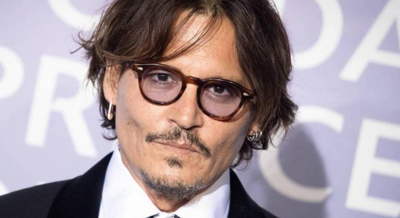 Ő Johnny Depp magyar hasonmása: hiába olyan dögös, mint a hollywoodi sztár, keresi a párját