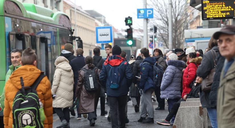 Ítéletidő jön: hazaküldik a vidéki gyerekeket az időjárás miatt (GALÉRIAVIDEÓ)