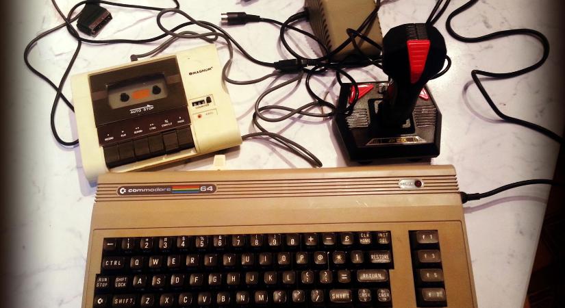 1 forintról indult a Vaterán az ősöreg Commodore 64, elszabadult a licitálás, már ennyinél tart az ára