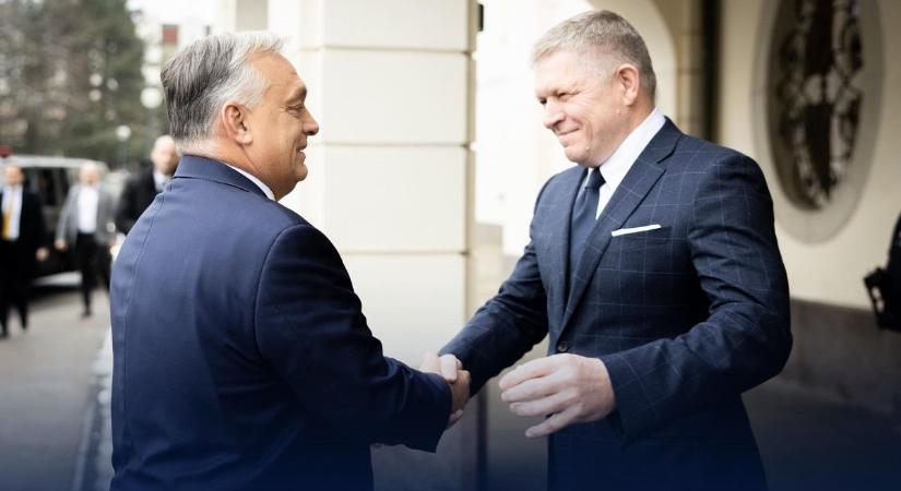 Pozsonyból jelentkezett be Orbán Viktor: Robert Ficóval tárgyalt a magyar miniszterelnök