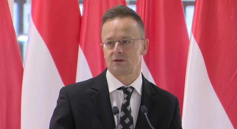 Szijjártó Péter: Magyarország számára fontos stratégiai ágazat az élelmiszeripar  videó