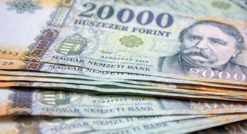 Gyengült a forint szerda reggel