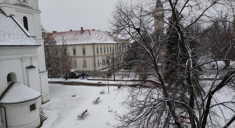 Három év után esett újra értékelhető mennyiségű hó Vásárhelyen