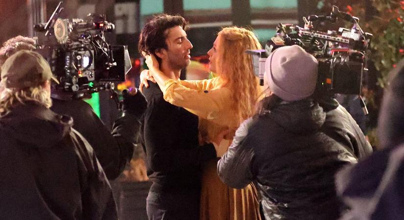 Blake Lively láthatóan többször elhajol Justin Baldoni közeledésekor egy backstage videón