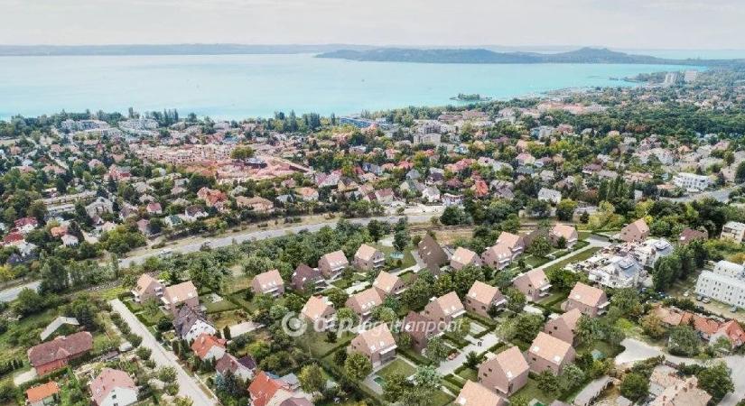 Luxusvillák Balatonfüreden több mint félmilliárdért