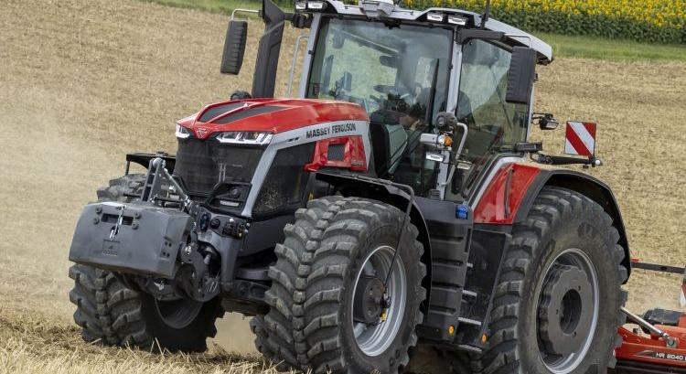 Nagydíjas Massey Ferguson 9S.425 Dyna-VT Exclusive traktor