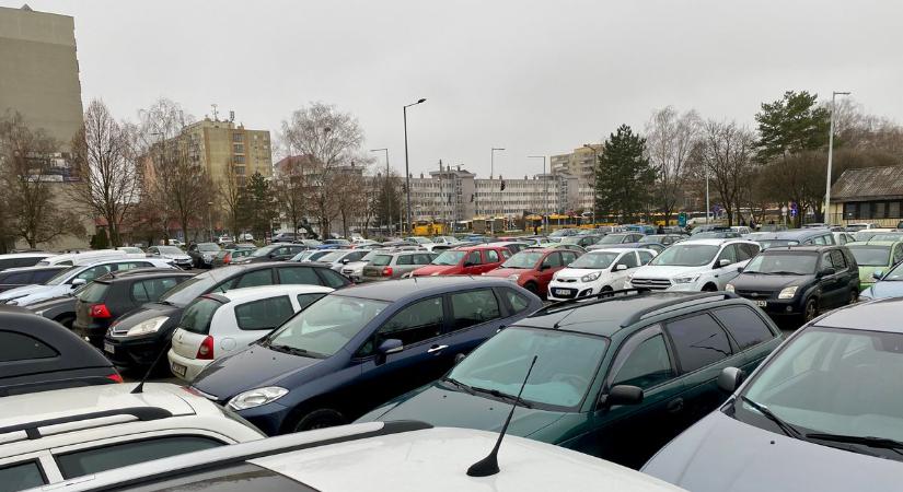 Folyamatosan növekszik a gépjárművek száma ebben a zalai városban