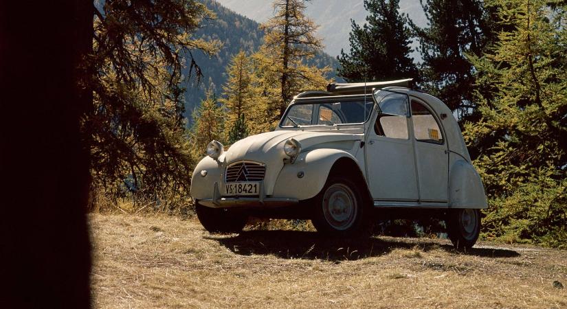 Megkezdték a tervezését, visszatérhet a legendás Citroën Kacsa