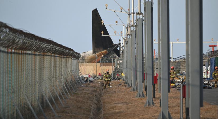 Eltávolítják a muani reptéren lévő betonfalat, amelyikbe belecsapódott a Jeju Air repülőgépe