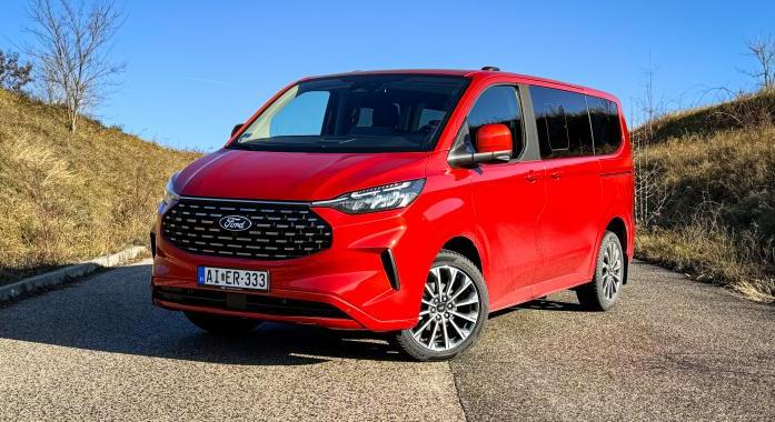 Ne csak SUV-ban gondolkozz – Az Új Ford Tourneo Custom Titanium 2.0TDCi