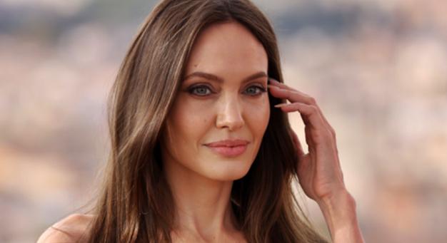 Angelina Jolie-nak esze ágában sem volt gyereket vállalni – Ezért gondolta meg magát!