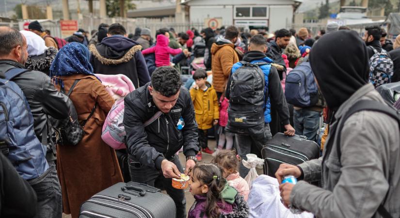 Jókora összeget ad a Szíriába visszatérőknek egy európai ország