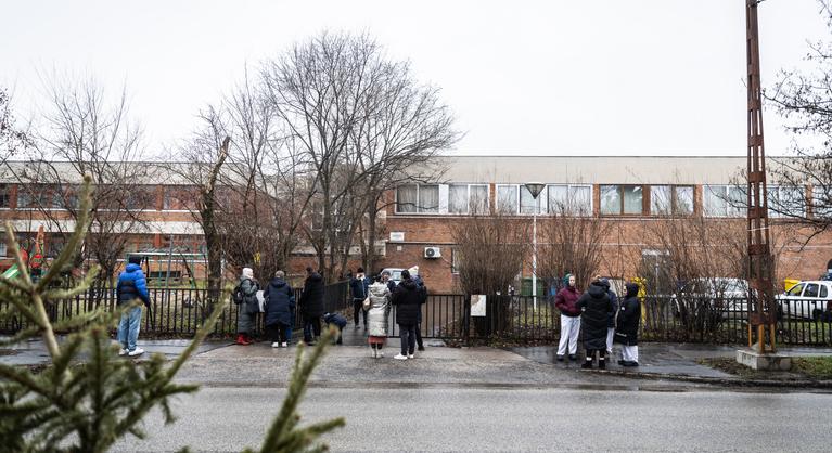 Akár öt évi börtönnel is számolhatnak az iskolai bombariadók felelősei