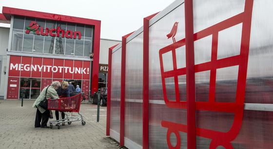 Auchan: bruttó 402 ezer lesz januártól a fizikai munkát végzők alapbére