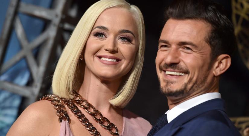 Katy Perry ugyanott tartja régi pozitív terhességi tesztjét, ahol Orlando Bloom a Gyűrűk Ura-filmekben viselt Legolas-füleit