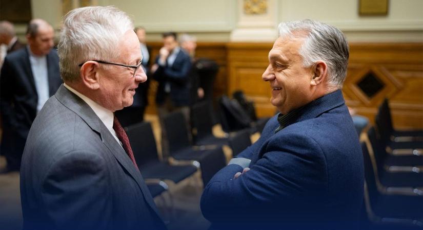 Orbán Viktor: Vannak emberek, akiktől már akkor is tanulunk valamit, ha csak kérdeznek