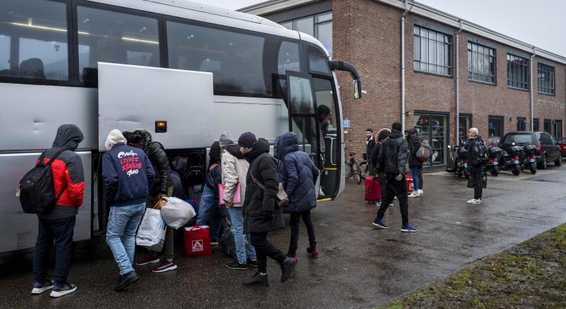 Fizet a holland kormány, csak szabaduljon a szír migránsoktól