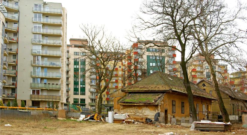 Beérni látszik a sok családtámogatás, csak nem éppen pozitívan: egekben az albérlet és lakásár